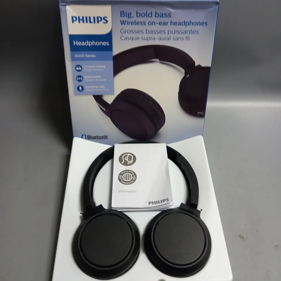BOXED PHILIPS BIG, BOLD BASS WIRELESS ON-EAR HEADPHONES 4000 SERIES