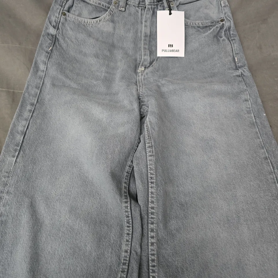 PULL & BEAR BAGGY JEANS IN BLUE GREY SIZE UK 28