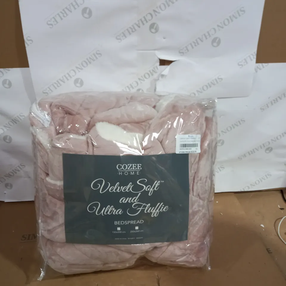 COZEE HOME VELVET SOFT AND ULTRA FLUFFIE BEDSPREAD 