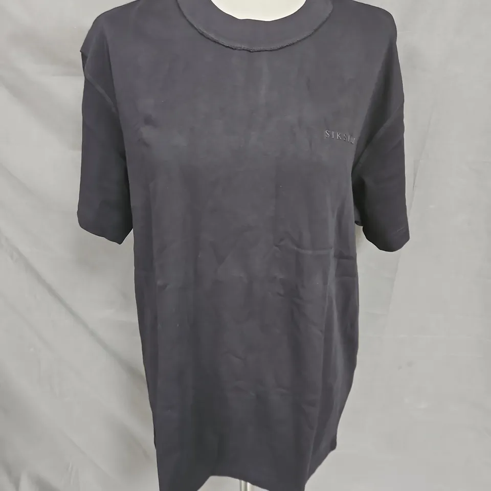 SIKSILK OVERSIZED TSHIRT IN BLACK SIZE L