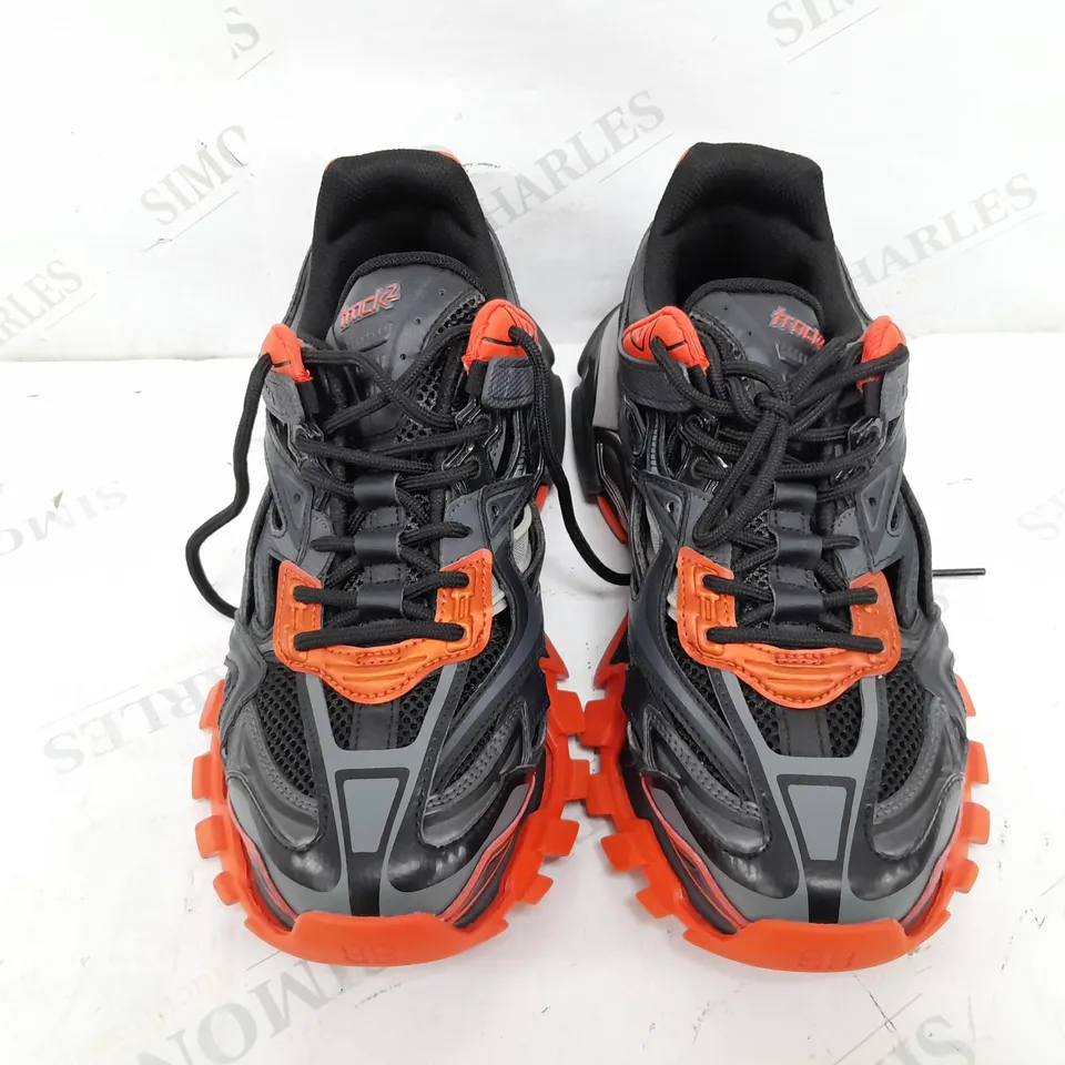 PAIR OF BALENCIAGA TRACK2 TRAINERS IN BLACK/RED - UK 7