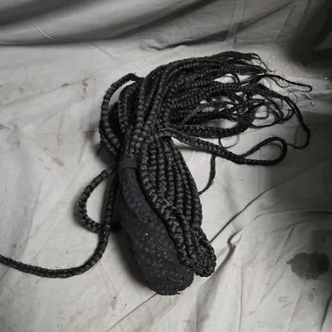 APPROXIMATELY 8 ASSORTED HEALTH AND BEAUTY PRODUCTS INCLUDING HAIR EXTENSIONS , 100% SOAP BASE AND PIXIE EXTRA SMALL PERIOD CUP 