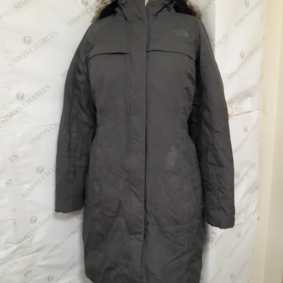 THE NORTH FACE WOMENS LONGLINE FUR TRIM HOOD COAT IN DARK GREY SIZE M