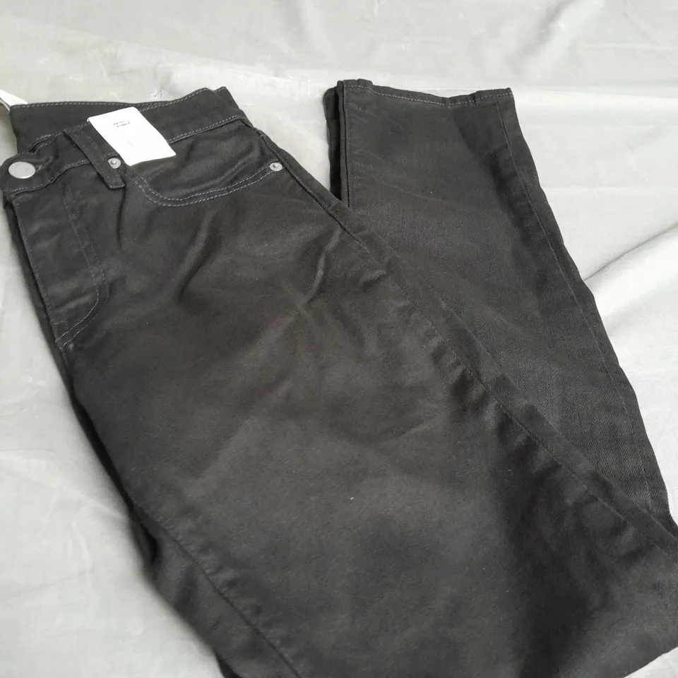 BLACK LEVI DENIM JEANS SIZE 28 X 32