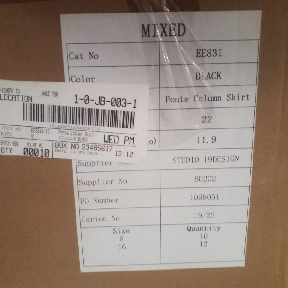 BOX CONTAINING APPROXIMATELY 10 BRAND NEW JD WILLIAMS BLACK PONTE COLUMN SKIRTS - SIZE 8