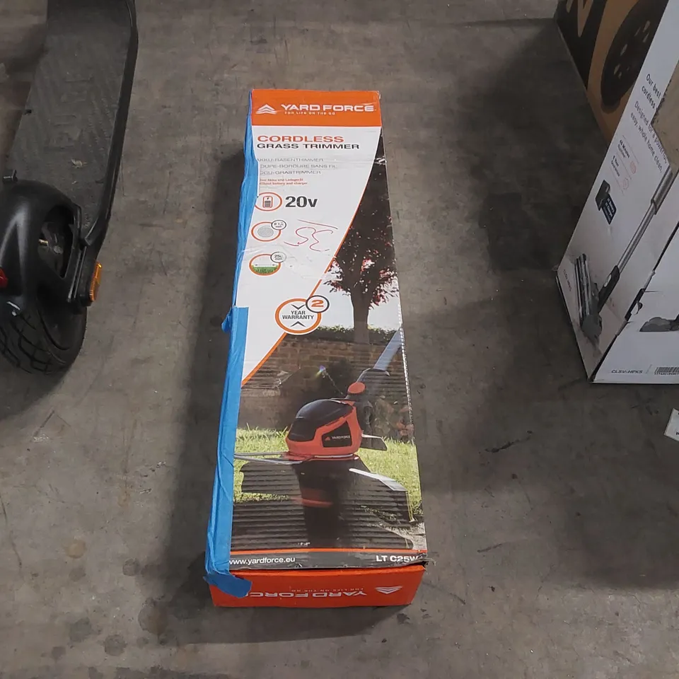 BOXED YARD FORCE 20V CORDLESS GRASS TRIMMER 