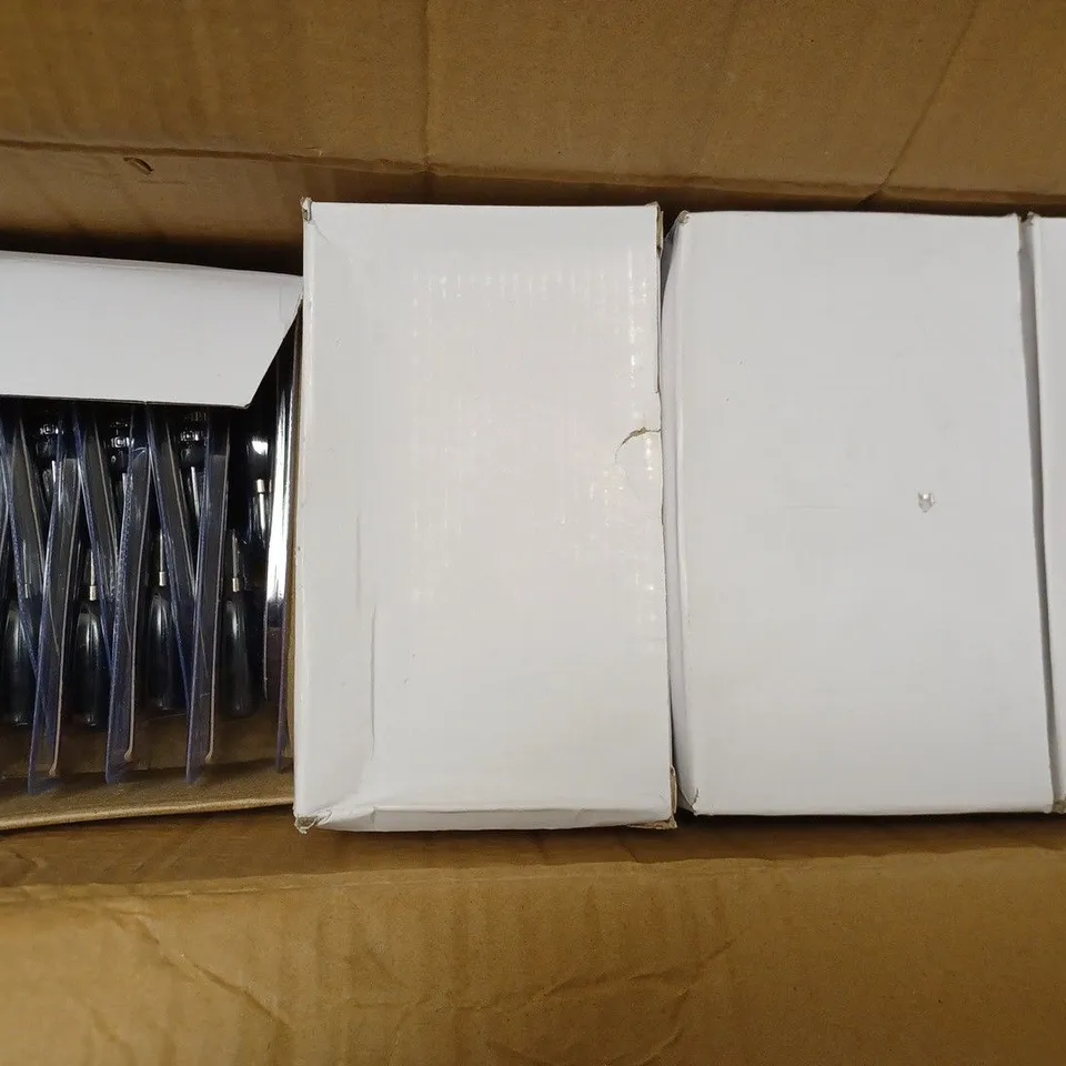 BOX OF APPROX 40 TROJAN TSA APPROVED 4-DIAL COMBINATION LOCK