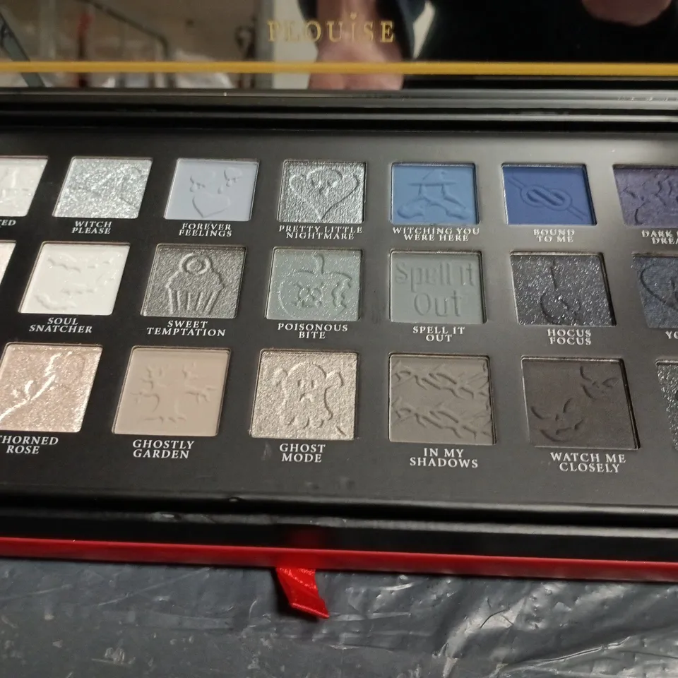BOXED P.LOUISE MYSTIC MOONLIGHT PALETTE FOR EYES AND FACE