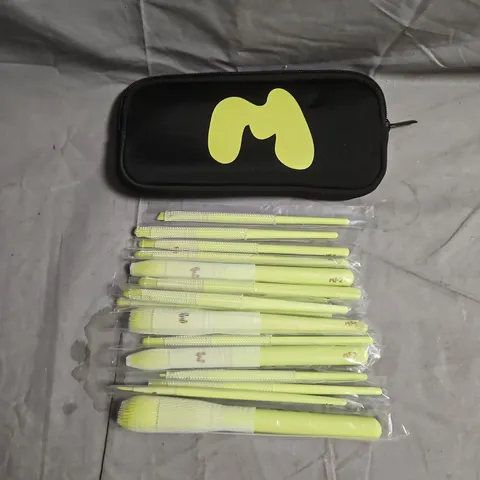 MADE BY MITCHELL 16PCE MAKE-UP BRUSH SET WITH TRAVEL BAG