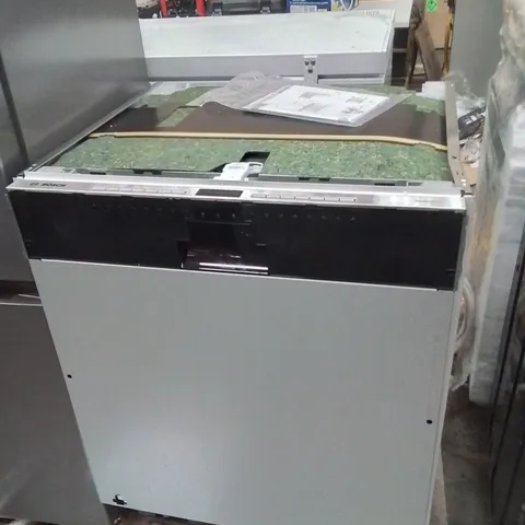 BOACH SERIES 6 FULLY-INTEGRATED DISHWASHER 60 CM