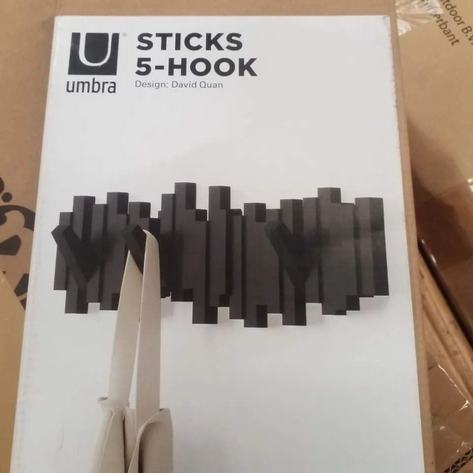 BOXED UMBRA STICKS 5-HOOK
