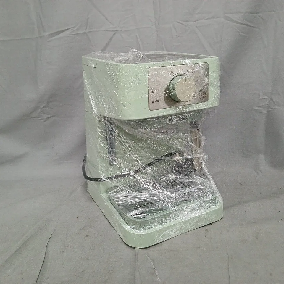 BOXED DELONGHI STILOSA, BARISTA ESPRESSO MACHINE & CAPPUCCINO MAKER IN PISTACHIO