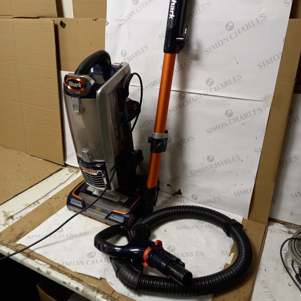 SHARK UPRIGHT VACUUM CLEANER
