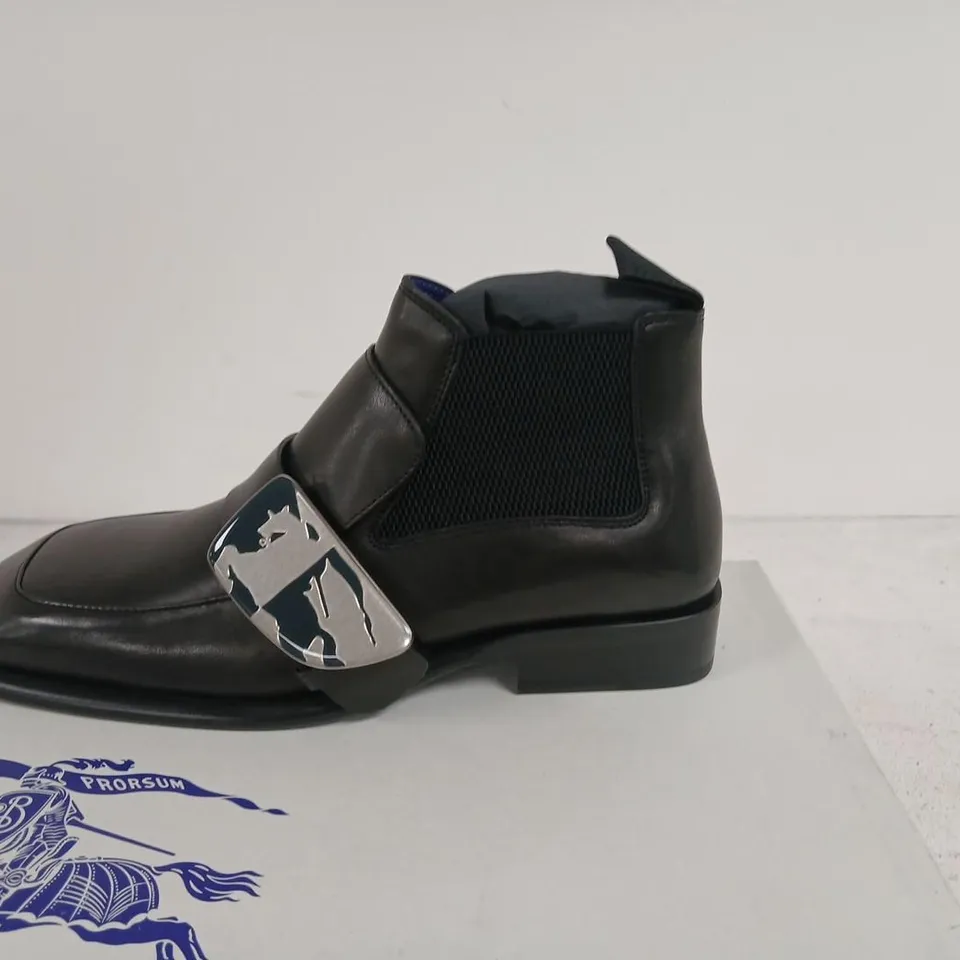 BURBERRY LEATHER ANKLE BOOTS WITH BUCKLE STRAP – BLACK, UK 8 (EU 42)