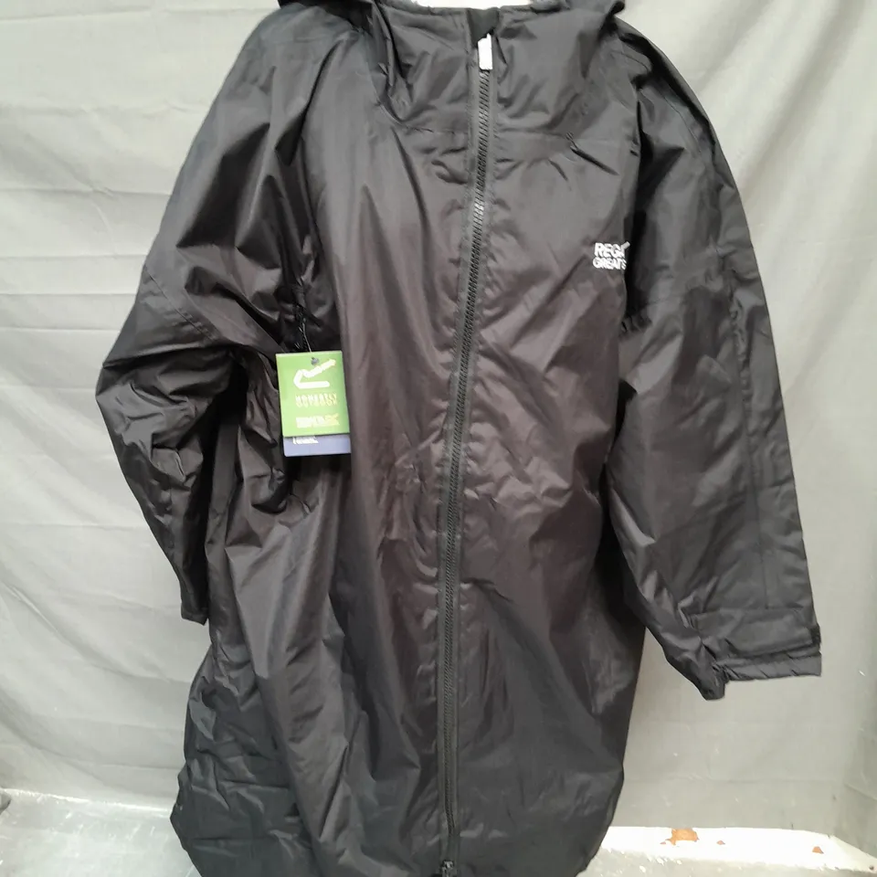 REGATTA ADULT WATERPROOF ROBE - UK S/M