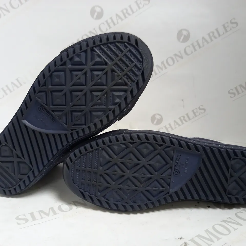 CONVERSE NAVY BLUE TRAINERS UK SIZE 2