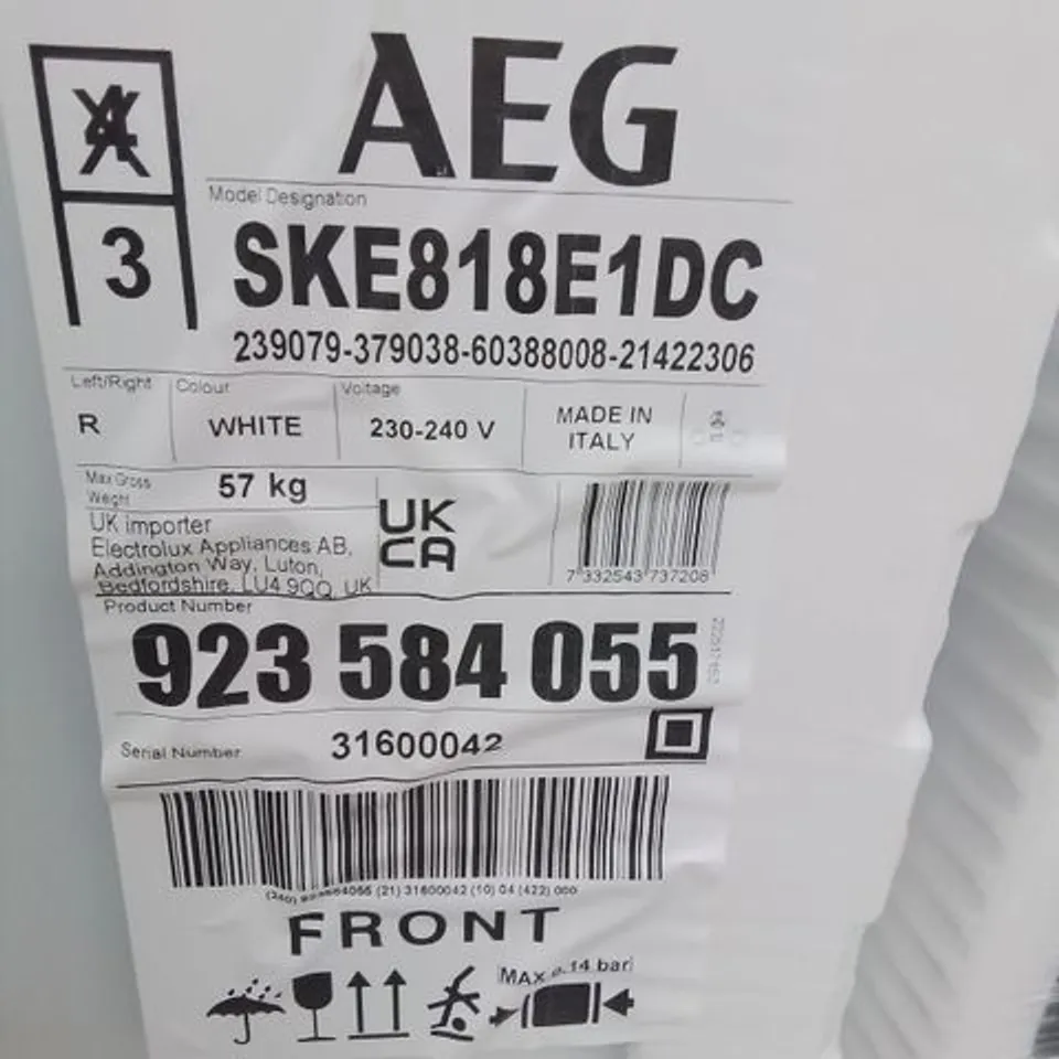 AEG 6000 SERIES TALL INTEGRATED FRIDGE 310L MODEL SKE818E1DC RRP £1000