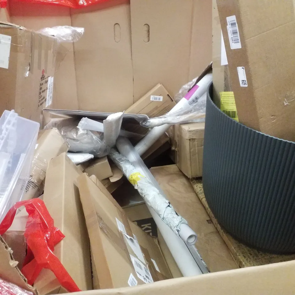 PALLET CONTAINING ASSORTED PRODUCTS INCLUDING CLIMBING MACHINE, LEVEL HORIZONTAL BAR, BAMBOO FRAME LETTER CATCHER, CARPET PROTECTOR & KITCHEN FAUCET