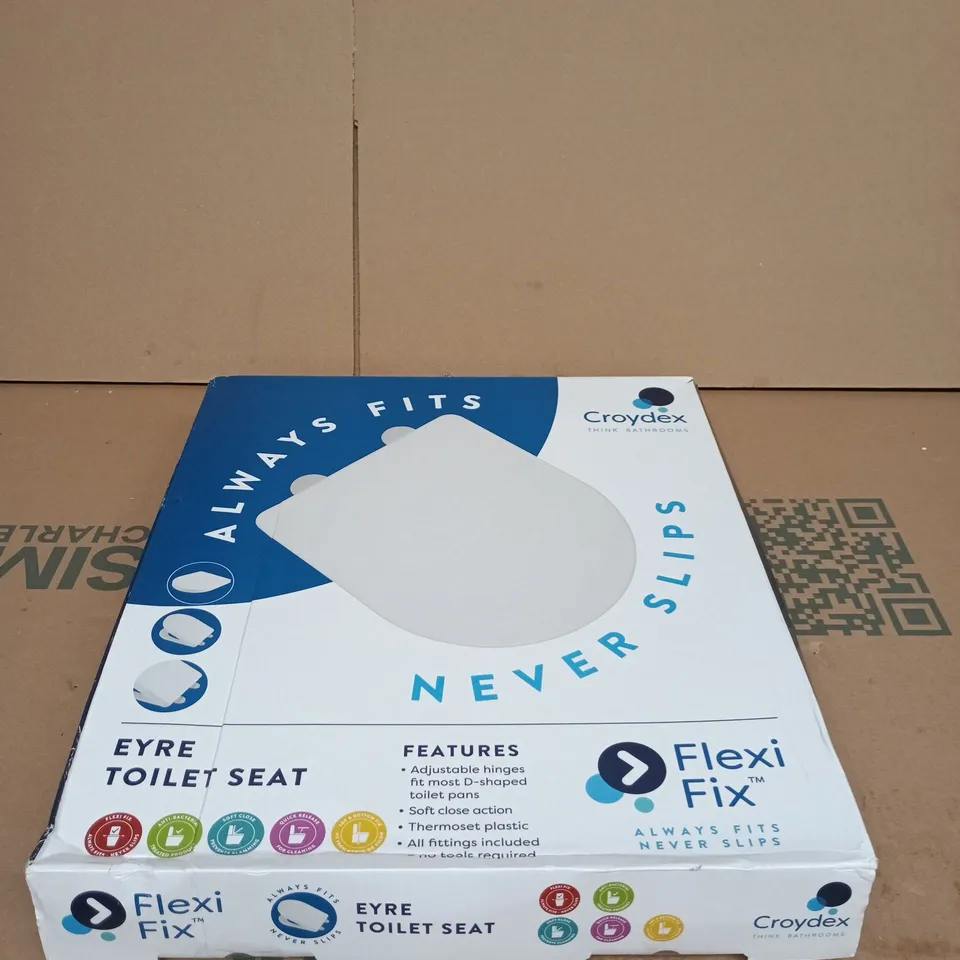 CROYDEX EYRE TOILET SEAT – FLEXI FIX, ALWAYS FITS NEVER SLIPS (BOXED)