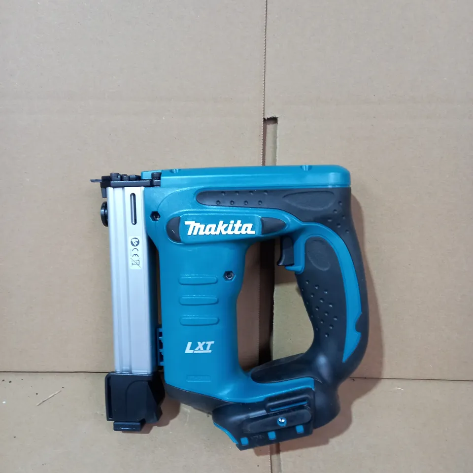 MAKITA CORDLESS STAPLER 