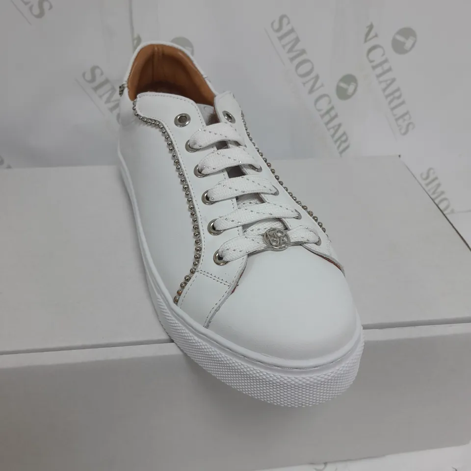 BOXED PAIR OF MODA IN PELLE ARITA WHITE LEATHER TRAINERS - SIZE 7