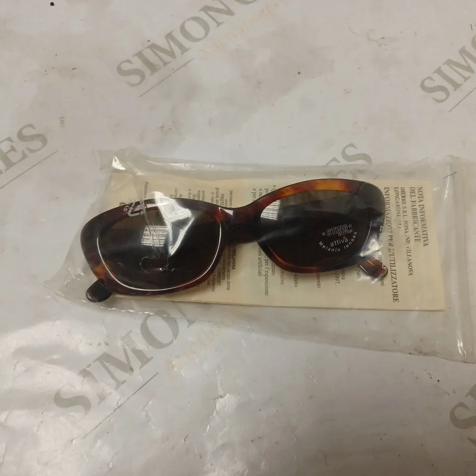 10 STING DIERRE GLASSES - 556139/0740