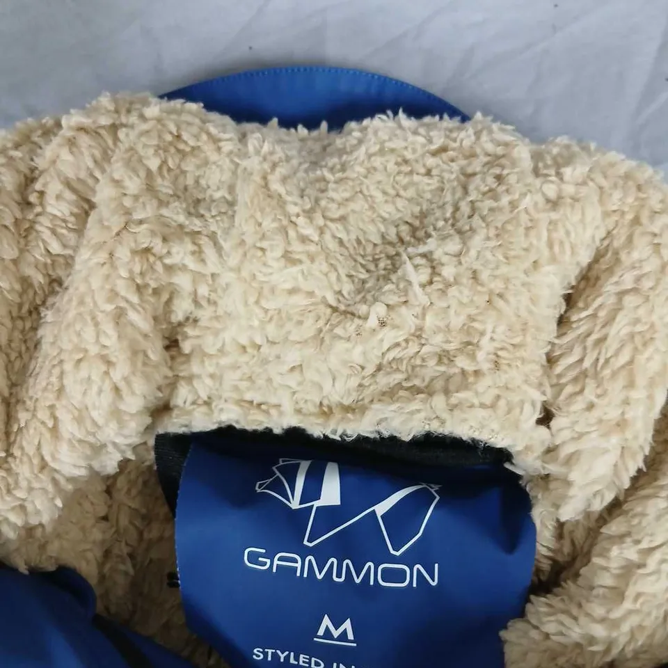 GAMMON BLUE SHELL JACKET WITH FAUX SHEARLING LINING – SIZE M – STYLED IN ITALY