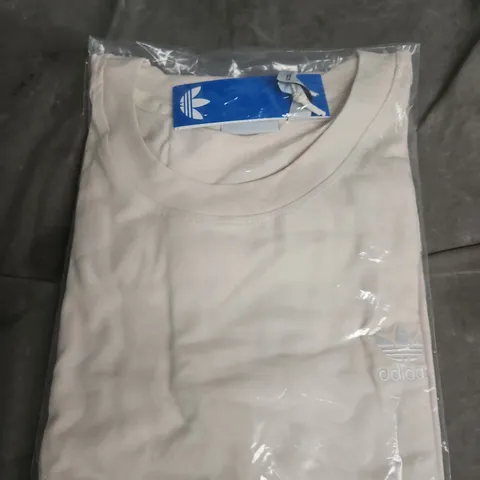 ADIDAS ESSENTIALS TEE – UK SIZE L