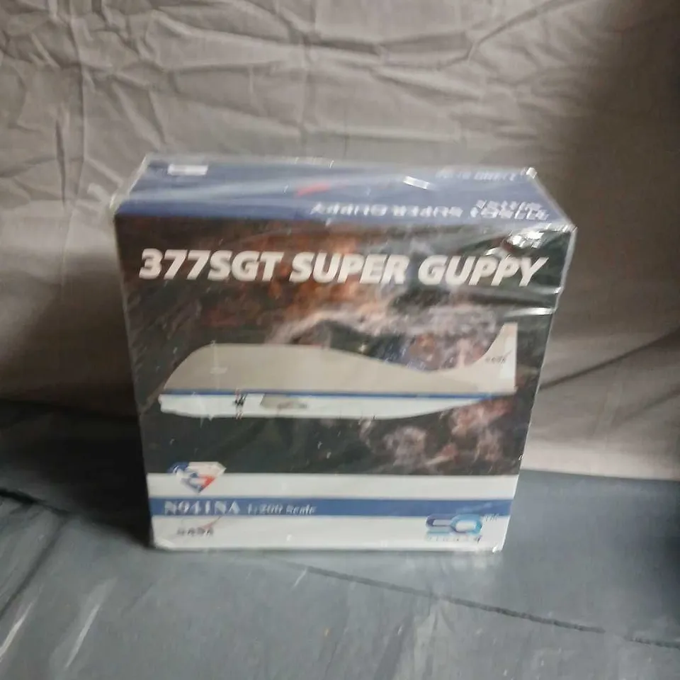 NASA 377 SGT SUPER GUPPY MODEL KIT