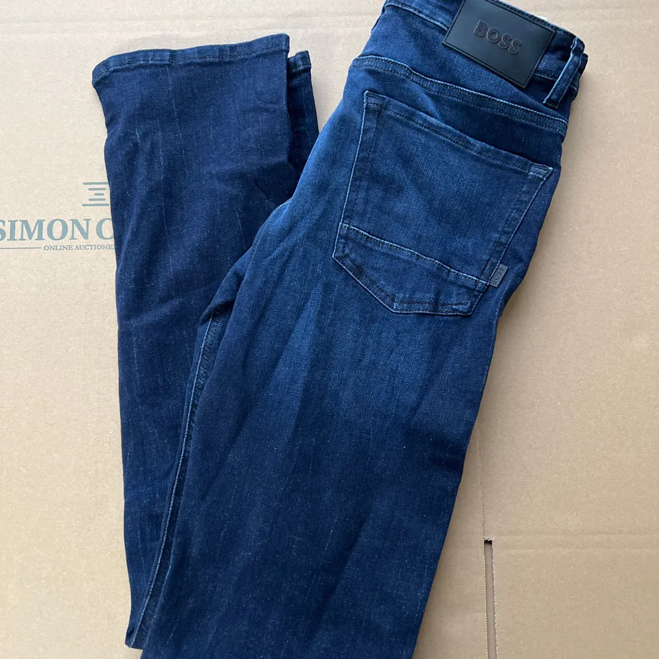 HUGO BOSS ALBANY RELAXED FIT JEANS IN SIZE W29 L34