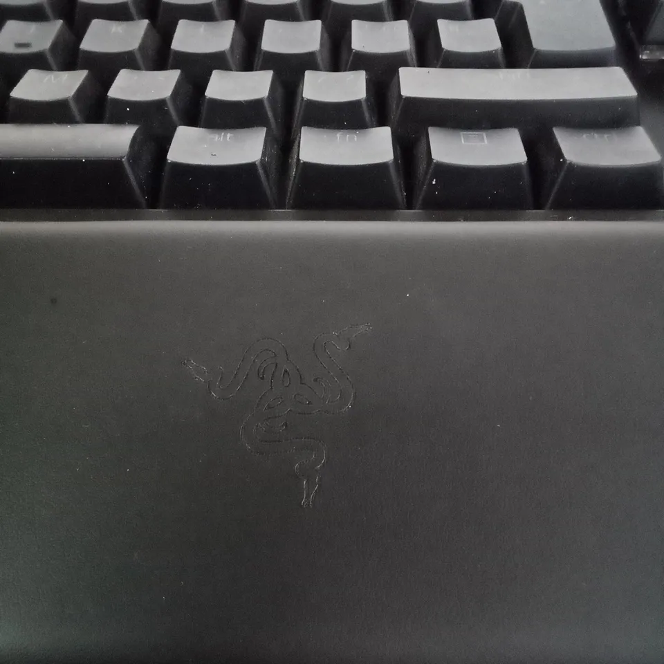 BOXED RAZER GAMING KEYBOARD