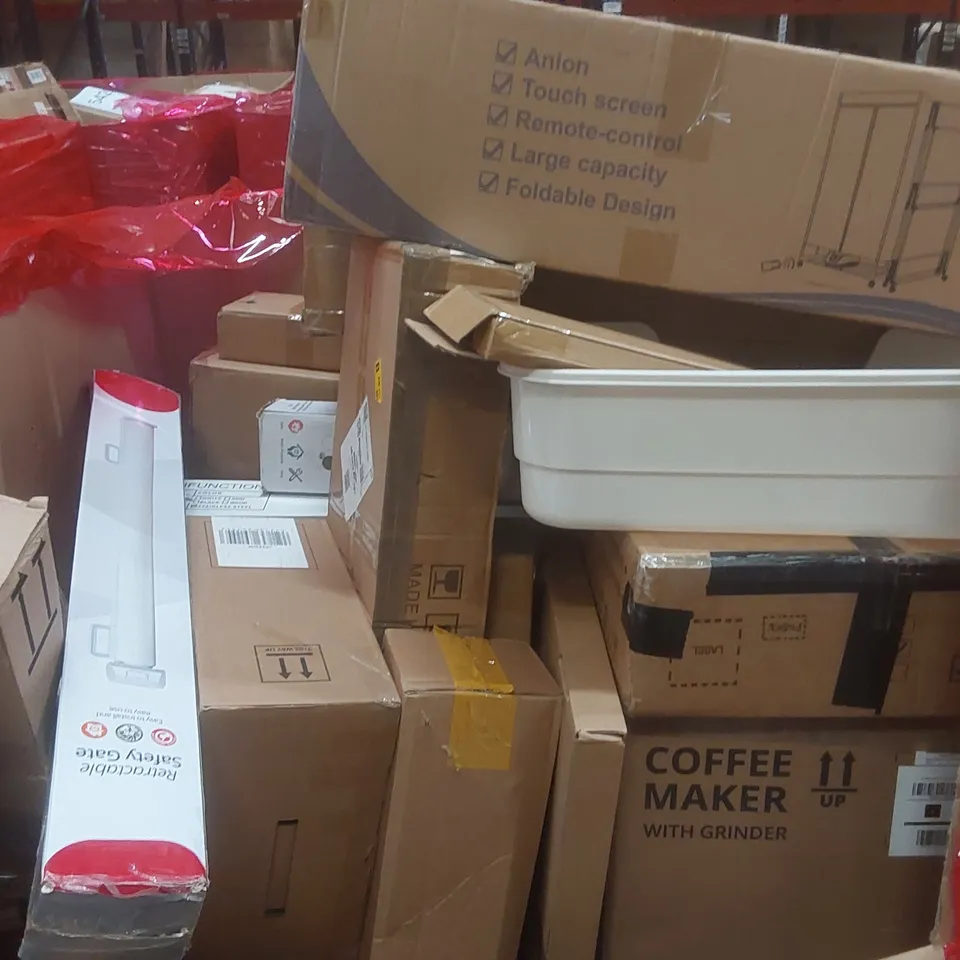 PALLET CONTAINING A LARGE QUANTITY OF ASSORTED ITEMS INCLUDING: COFFEE MAKER WITH GRINDER, INTELLIGENT CLOTHES DRYER, RETRACTABLE SAFETY GATE ECT