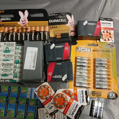 LOT OF ASSORTED BATTERIES TO INCLUDE JCB, DURACELL AND UNIROSS