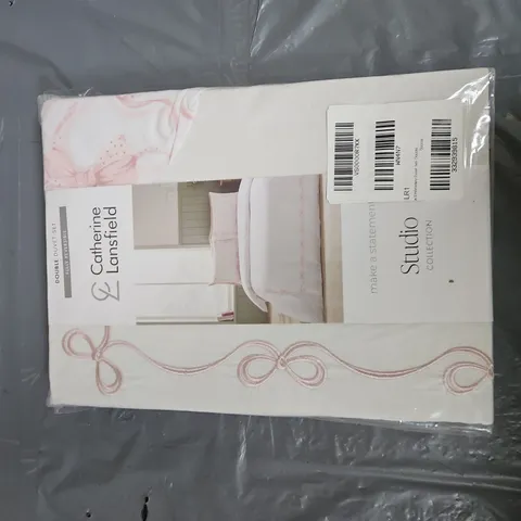 CATHERINE LANSFIELD BOW EMBROIDERY DUVET SET – WHITE & PINK