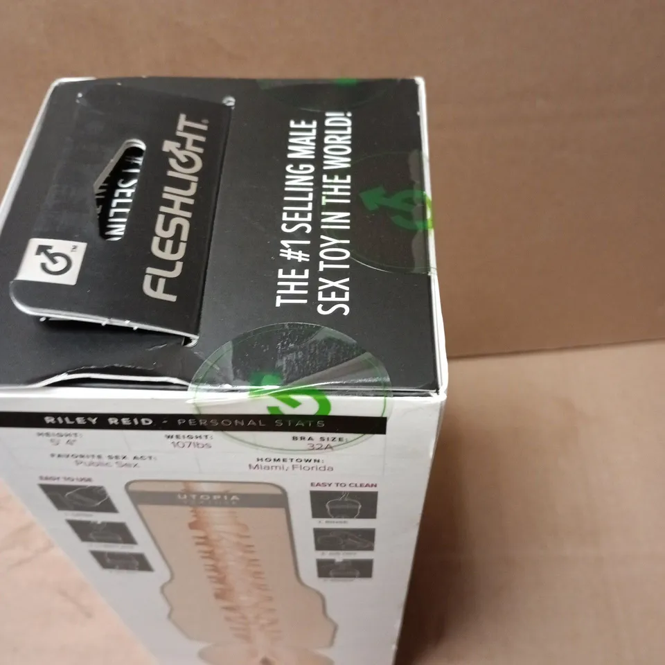 SEALED FLESHLIGHT GIRLS RILEY REID FLESHLIGHT