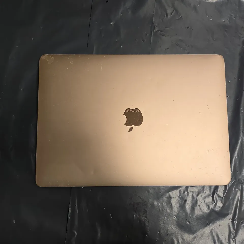 APPE MACBOOK AIR (A2179)