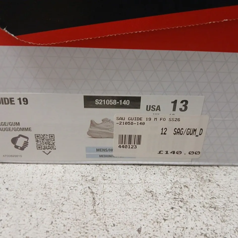 SAUCONY SAGE/GUM MEN'S RUNNING SHOES – UK12 (US 13) – BOXED