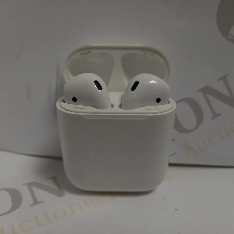APPLE AIRPODS A1602