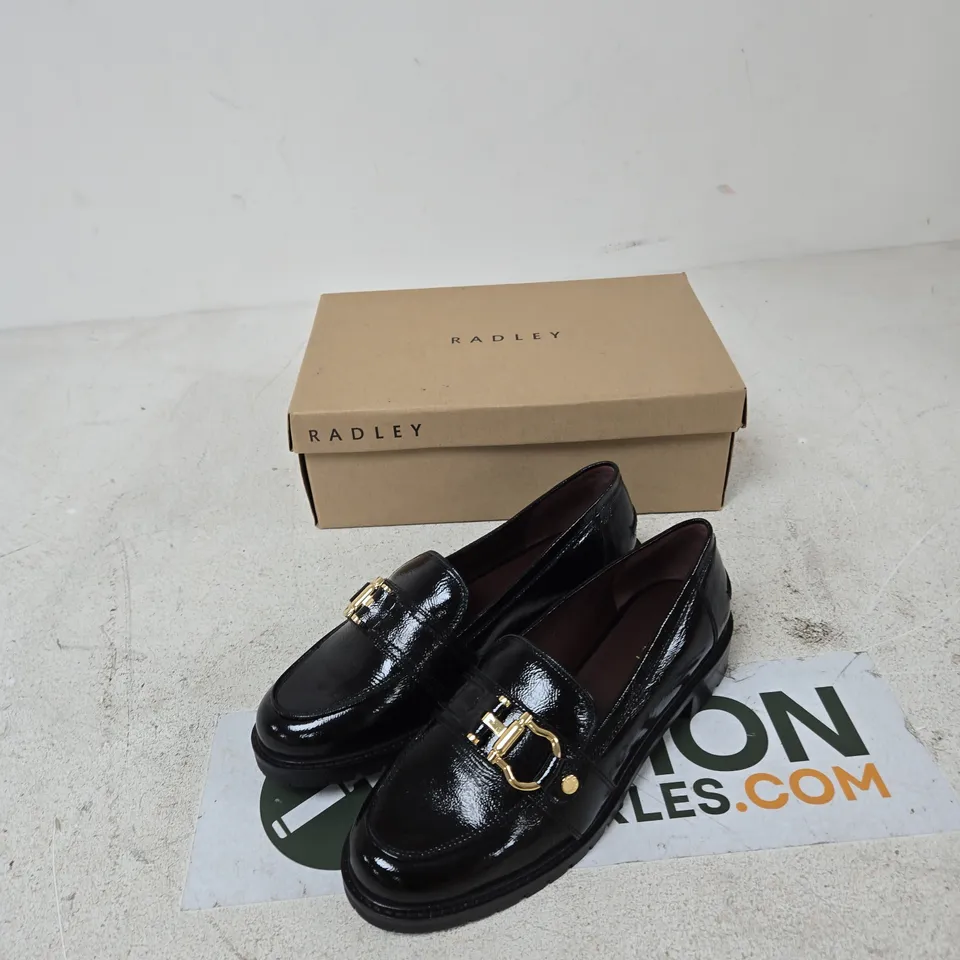 RADLEY LINDEN ROW LADIES' BLACK LEATHER LOAFERS – UK 7 (EU 40)