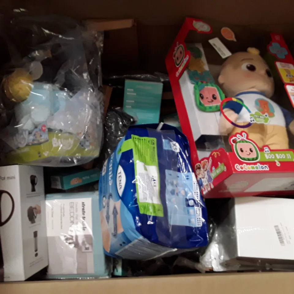 PALLET TO CONTAIN AN ASSORTMENT OF HOUSEHOLD ITEMS TO INCLUDE CHILDREN'S TOYS, BEDDING TOILETRIES AND WATER BOTTLES ECT