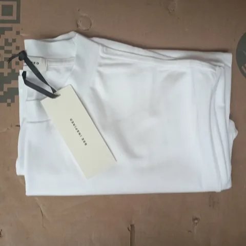 BEE INSPIRED CREW-NECK SHORT SLEEVE T-SHIRT IN WHITE SIZE MEDIUM