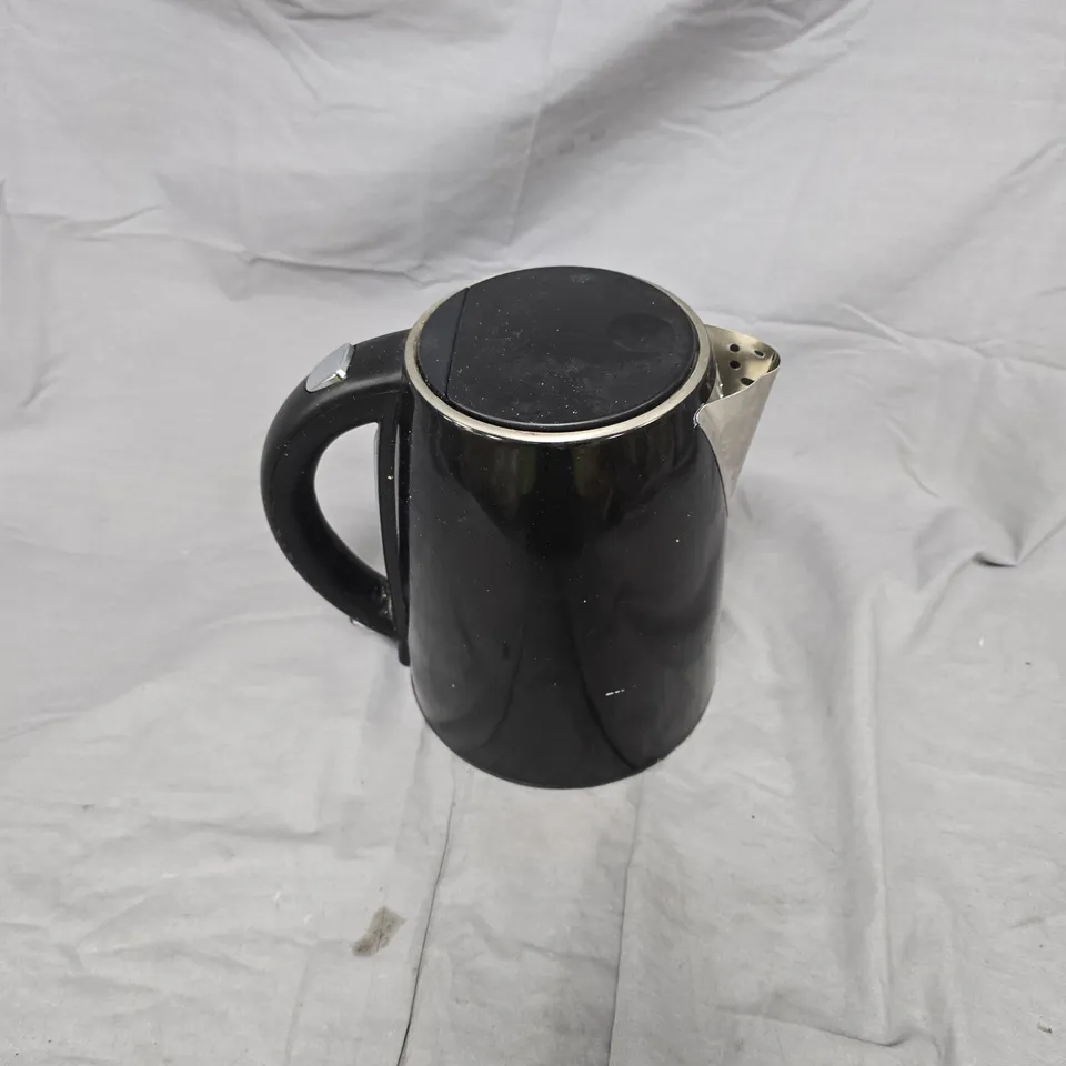 SWAN ELECTRIC KETTLE – BLACK 