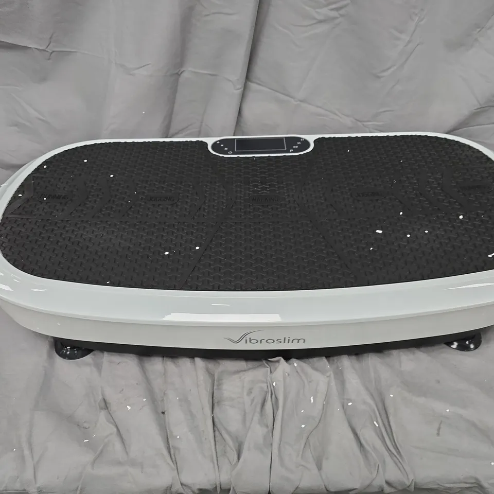 VIBROSLIM RADIAL 2019 – VIBRATION PLATFORM (MODEL FP-VM-VSR-19-EU)