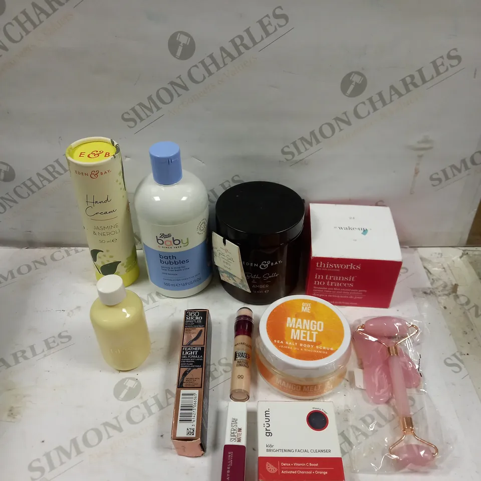 BOX OF APPROXIMATELY 20 ASSORTED HEALTH AND BEAUTY PRODUCTS TO INCLUDE THISWORKS WAKE UP PADS, GIVE ME MANGO MELT, EDEN & BAY BATH SALTS ETC 