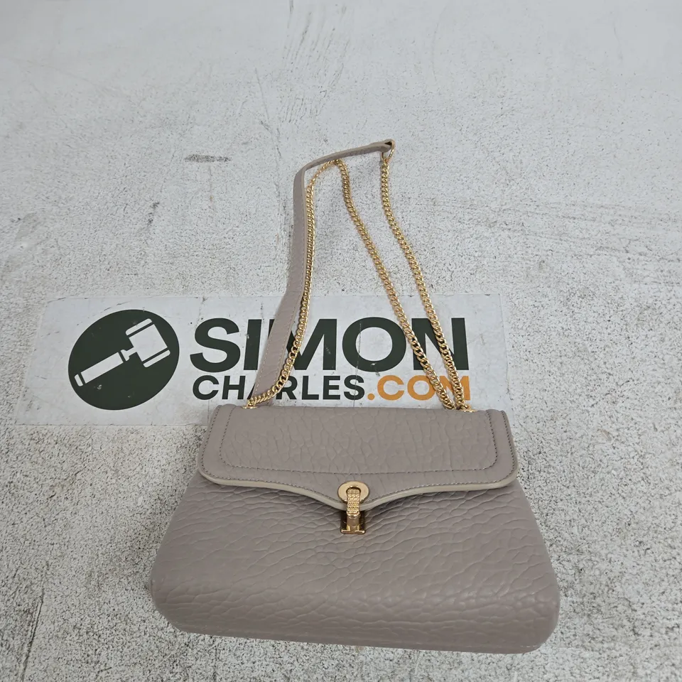 FRANK USHER GREY PEBBLE LEATHER HANDBAG WITH GOLD CHAIN STRAP