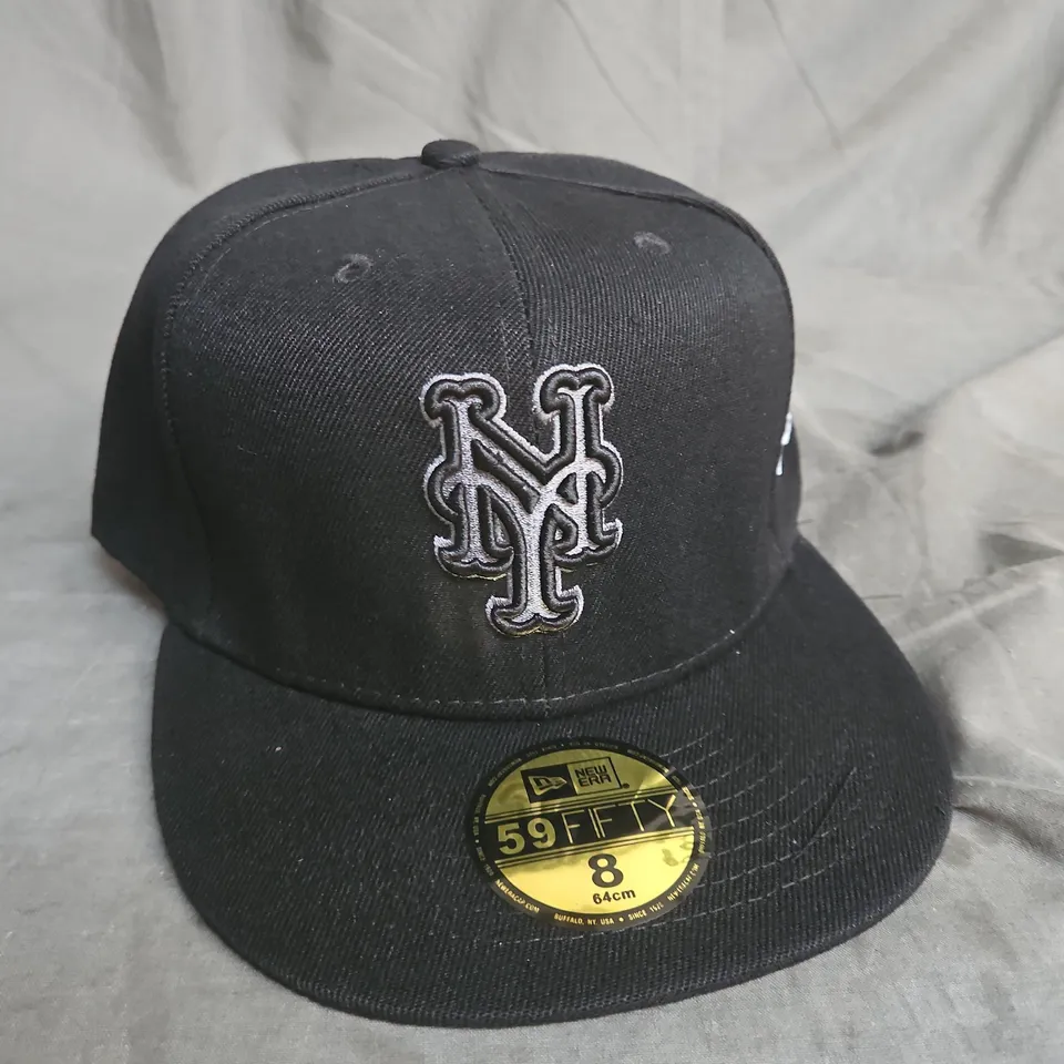 NEW ERA 59FIFTY BLACK MLB CAP – NEW YORK METS SIZE 8 