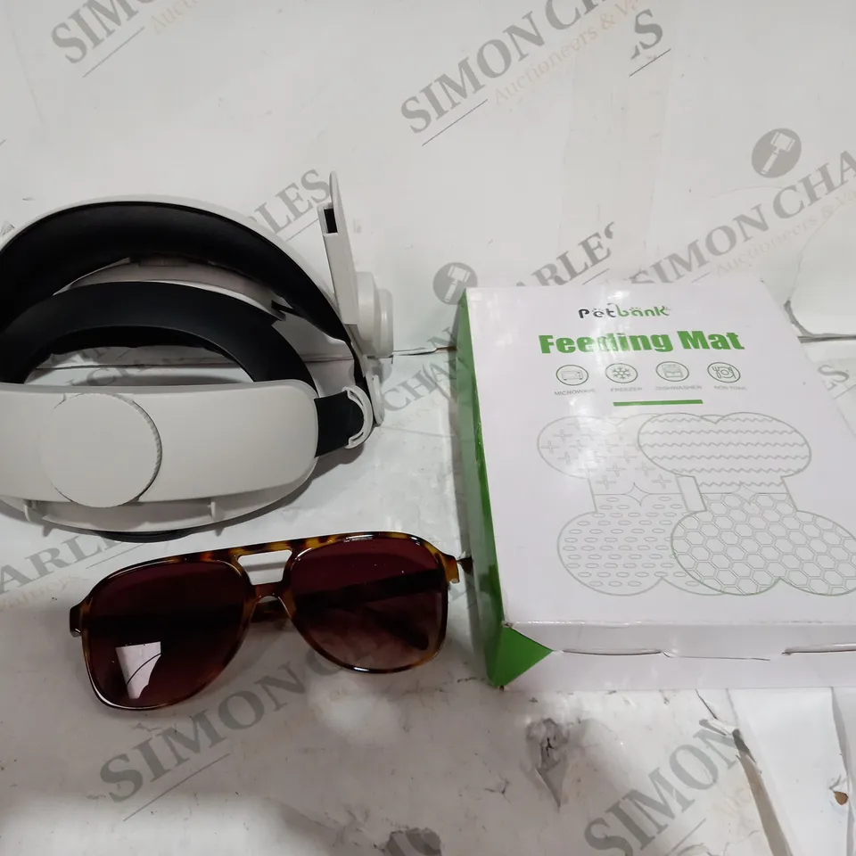 LOT OF ITEMS APPROXIMATELY 10 TO INCLUDE BABYS MANICURE SET, FEEDING MAT, OCULUS PIECE ETC