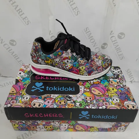 BOXED PAIR OF SKETCHERS TOKIDOKI SIZE 3.5 TRAINER