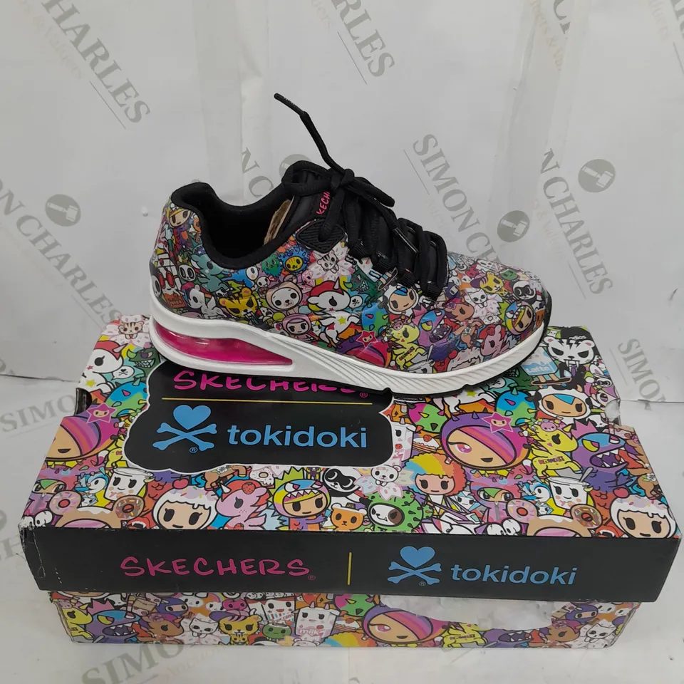 BOXED PAIR OF SKETCHERS TOKIDOKI SIZE 3.5 TRAINER 