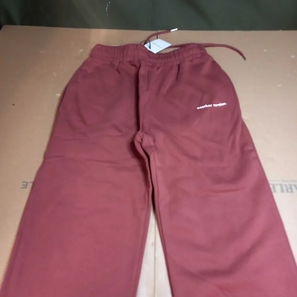 ANOTHER VERSION BROWN JOGGING PANTS - SIZE MEDIUM